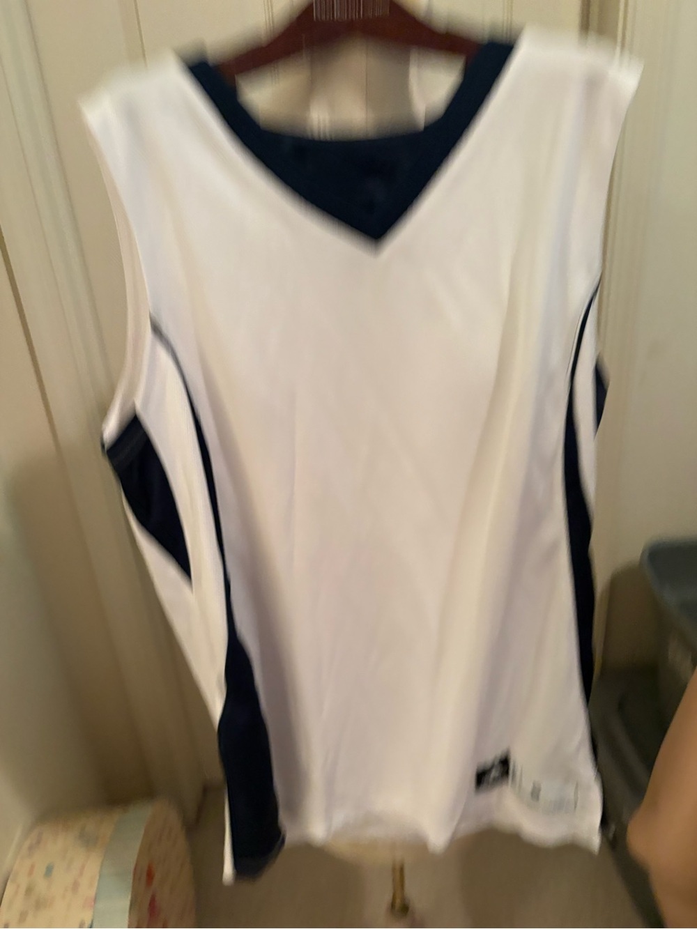 Adidas  team White and Navy Sleeveless V-Neck men Top new size Small